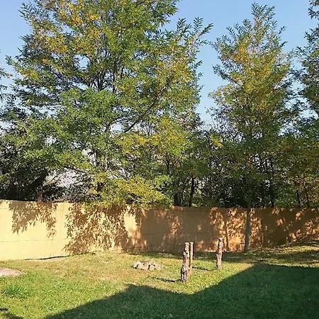 Postalada Vendeghaz * Salfold