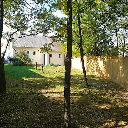 Postalada Vendeghaz Apartman