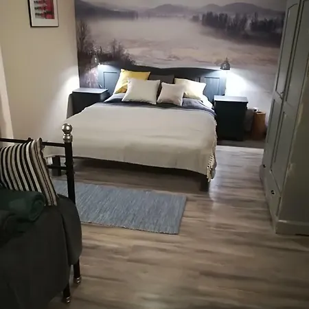 Postalada Vendeghaz * Salfold